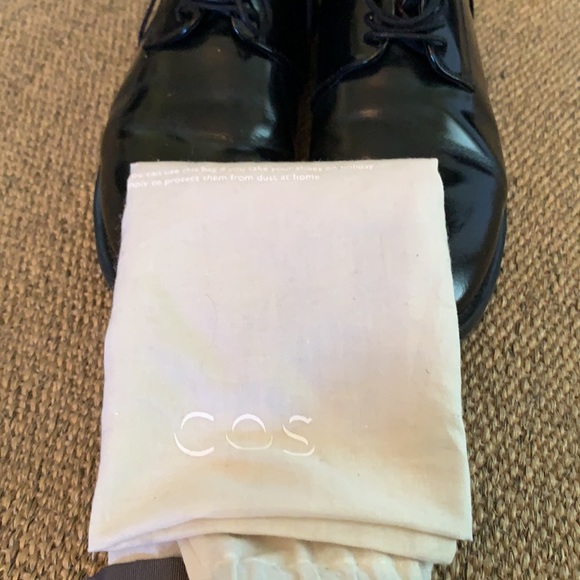 Cos shoes - Picture 3 of 3